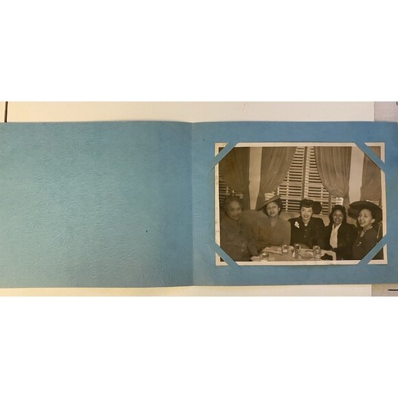 VTG 1944 Photo African American Women Dressed Up at Restaurant San Francisco Hat - Picture 5 of 14